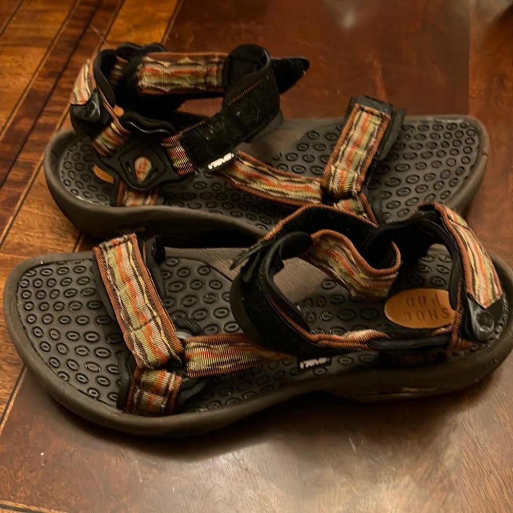 Teva Terra Fi Rasta Brown Limited Edition